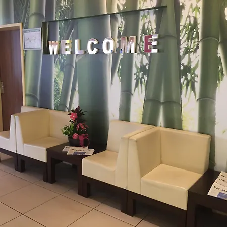 Otel Premier Frankfurt Europaviertel 3*