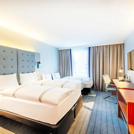 Premier Frankfurt Europaviertel Отель Франкфурт-на-Майне