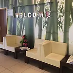 Отель Premier Frankfurt Europaviertel 3*