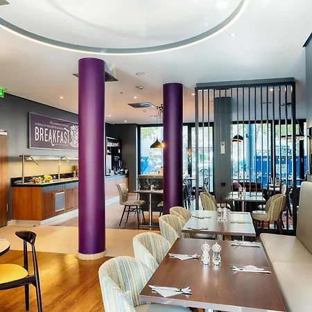 Premier Frankfurt Europaviertel Hotel 3*