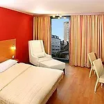 Premier Frankfurt Europaviertel 호텔