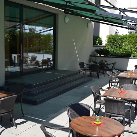 Premier Frankfurt Europaviertel