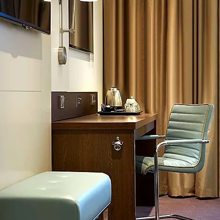 Premier Frankfurt Europaviertel 3*