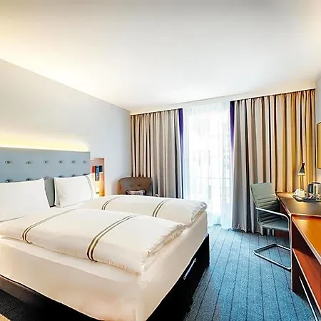 Premier Frankfurt Europaviertel Hotel 3*